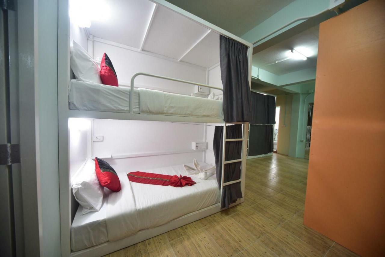 Panda Hostel Phuket (Adults Only) Patong Exterior photo