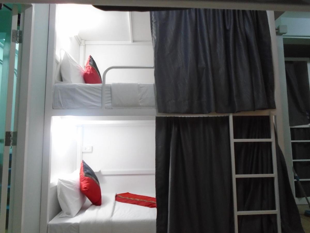 Panda Hostel Phuket (Adults Only) Patong Exterior photo